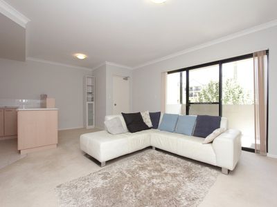 105 / 215 Stirling Street, Perth