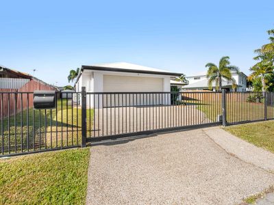 4 Gingham Street, Glenella