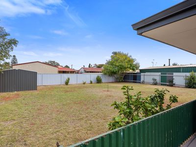 8 Nemesis Place, South Kalgoorlie