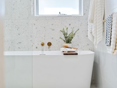 100 Weaponess Road, Wembley Downs