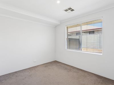 15 Palomino Promenade, The Vines