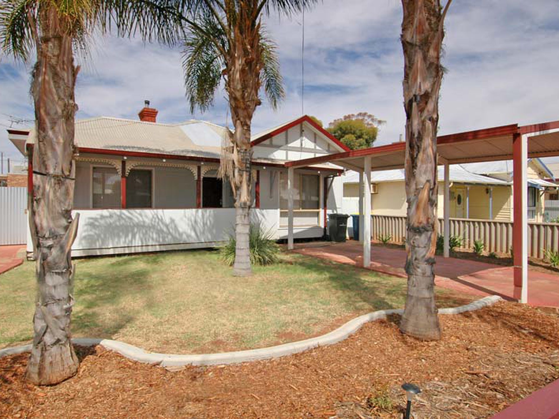 15 Campbell Street, Lamington