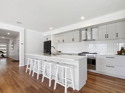 29 Swan Lake Drive, Sale