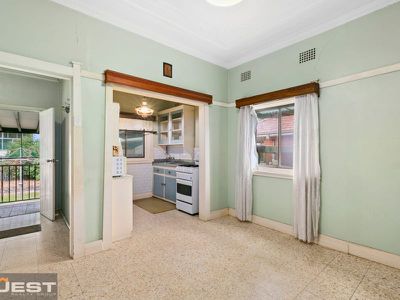 35 Reynolds Avenue, Bankstown