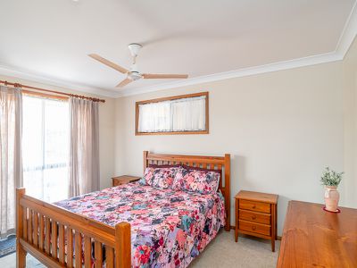 38 KARRASCHS ROAD, Dundowran