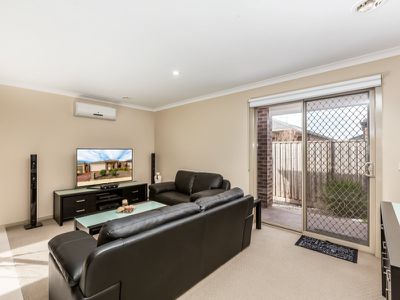 21 Lockheed Parade, Point Cook