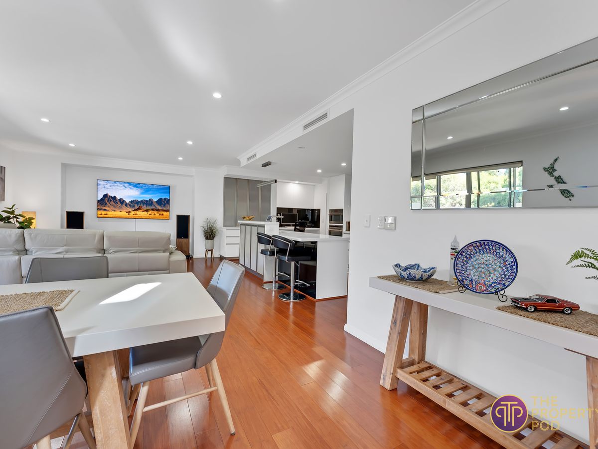 11 The Grandstand, Harrisdale