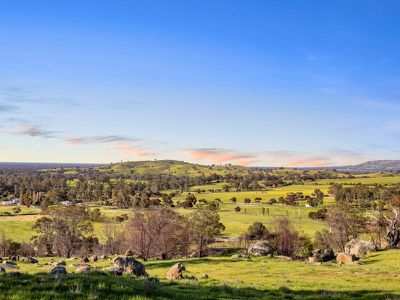 552 Upton Rd, Avenel