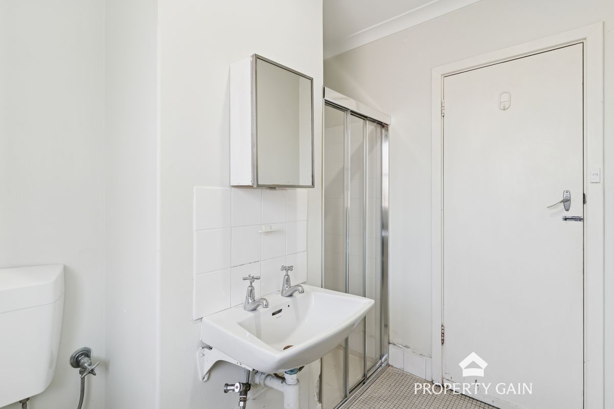 11 / 82 Broadway, Crawley