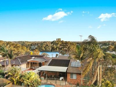 9 Lurgarno Parade, Lugarno