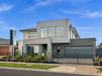 11 Observatory Street, Clyde North