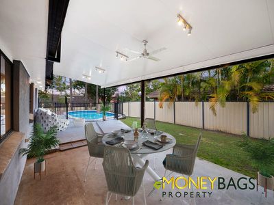 11 Knightsbridge Crescent, Rochedale South