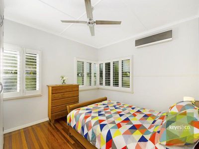 22 Ralston Street, West End