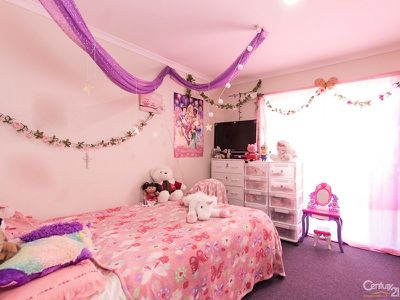21 The Glade, Hampton Park