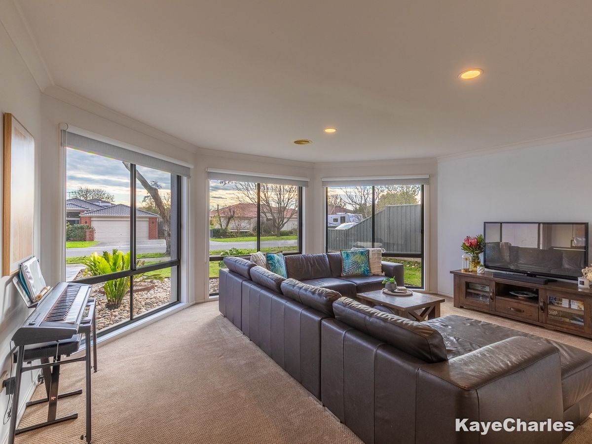 7 Castle Court, Beaconsfield