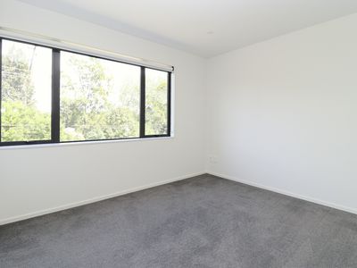 2  Korokio Lane, Henderson