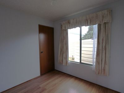 2 Holland Court, Allendale East