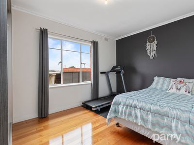 15 Helenwood Grove, Newnham