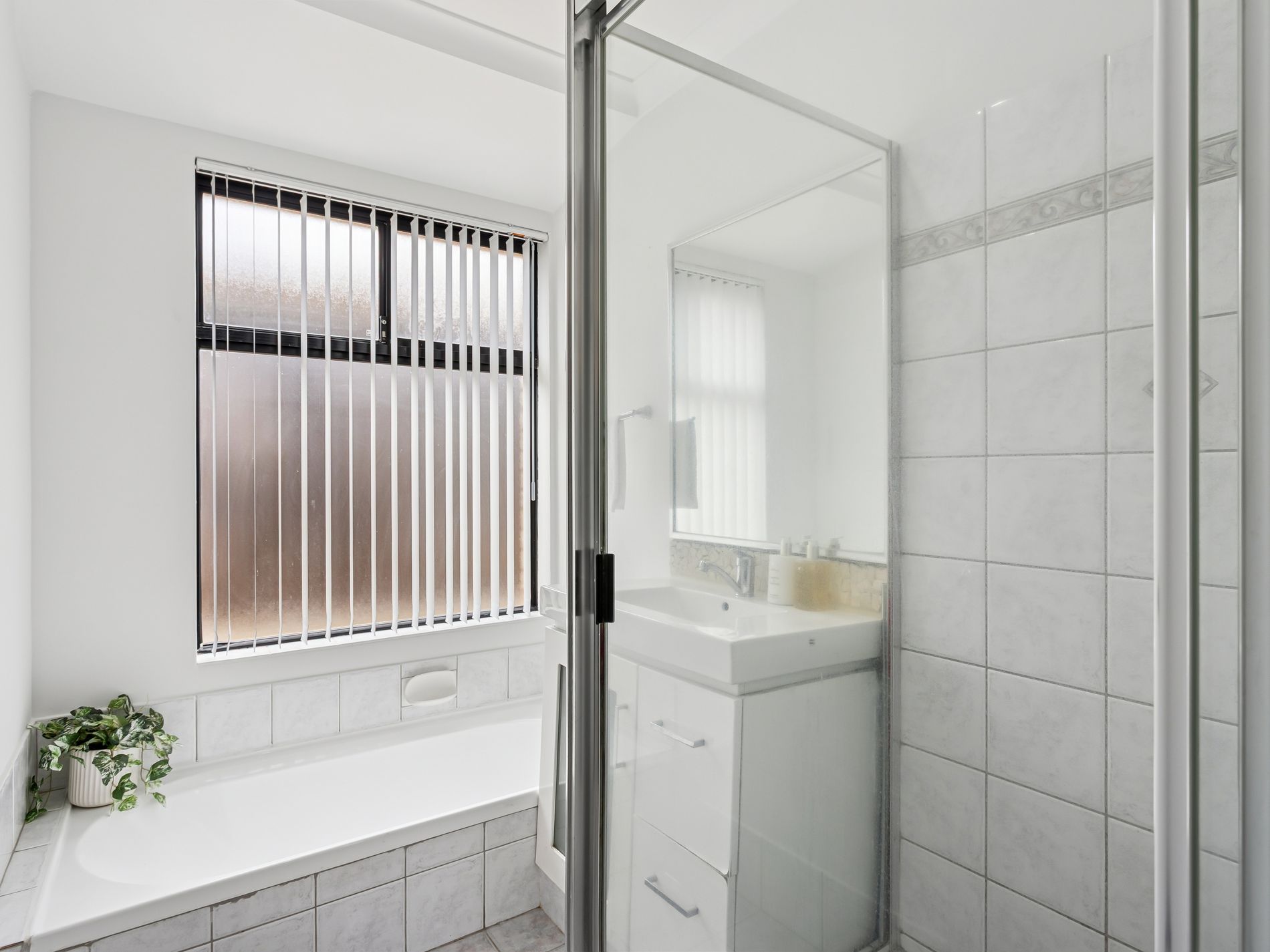 37 Star Bush Crescent, Ellenbrook