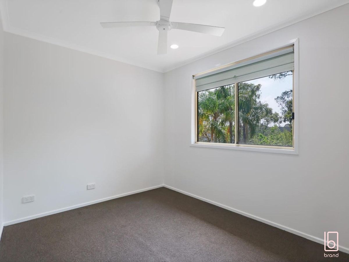 6 Tuross Close, Lake Haven