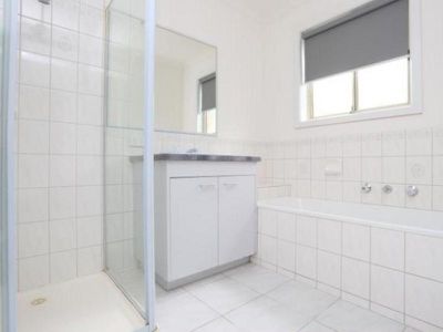 5 Potomac Close, Werribee
