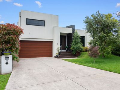 15 Whalers Drive, Port Fairy