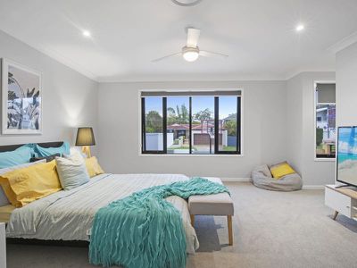 90 Bamboo Avenue, Benowa