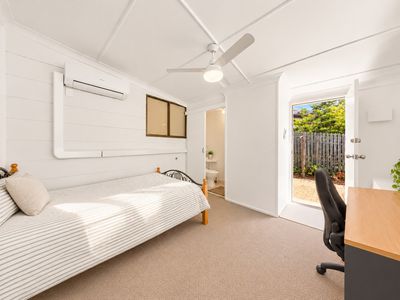 1  Boult Court, Clinton