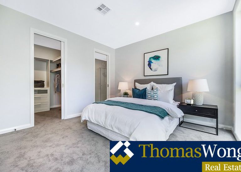 1 / 2  Doorawarrah Court, Mount Waverley