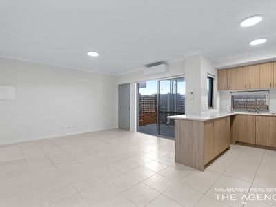 2 / 8 Peppering Way, Westminster