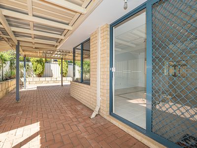 40 Delphine Ave, Dianella