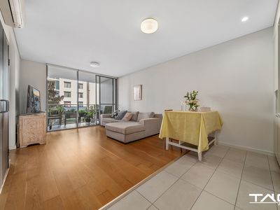 211 / 15 Baywater Drive, Wentworth Point
