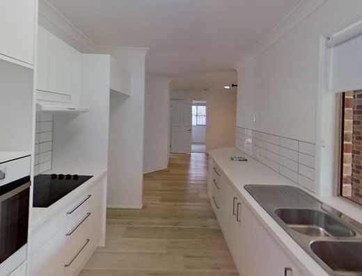 Bushlands Estate Home in Noosaville. Family Friendly with Ample Backyard Entertaining for the Kids & Adults!  image 4