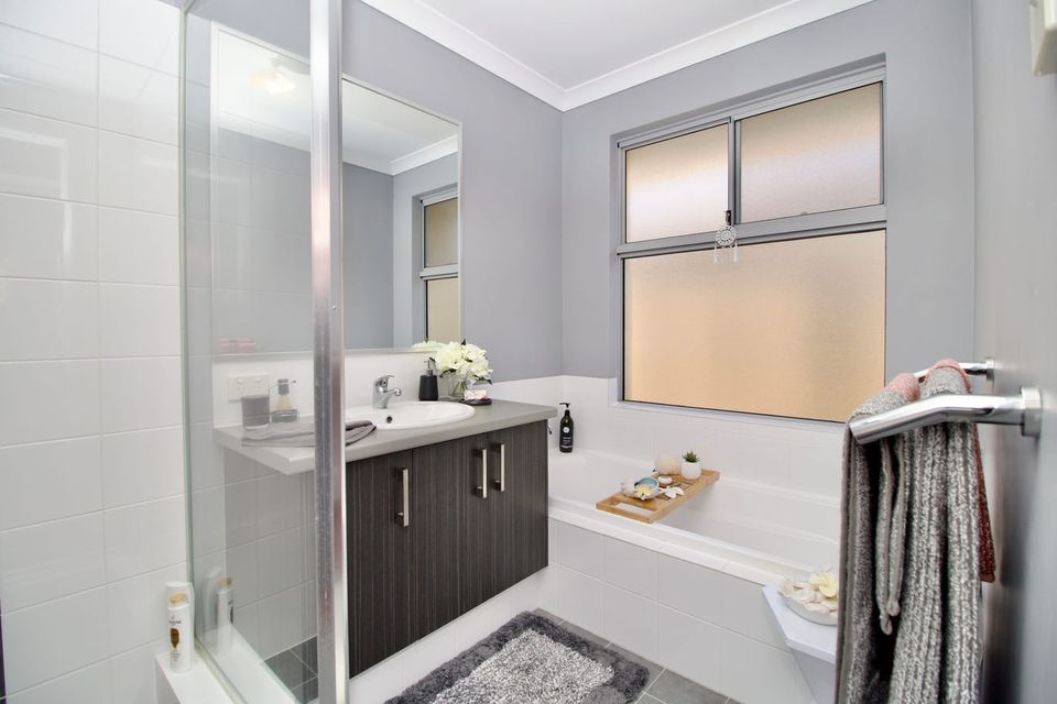 16 Broomhurst St, Baldivis