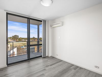 15 / 18 Tanunda Drive, Rivervale