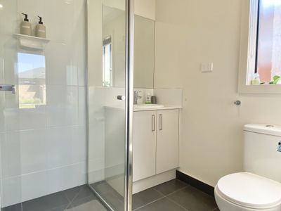 7 Buttermint Crescent, Manor Lakes