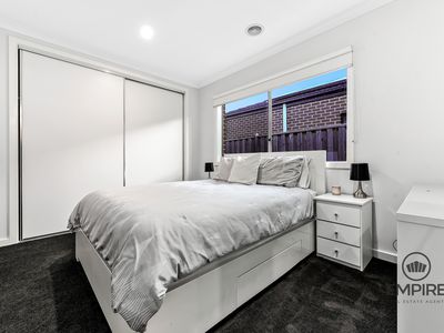 12 Emery Drive, Clyde North