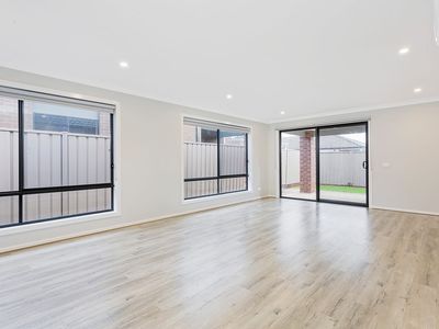 5 Mansfield Drive , Werribee