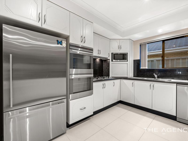 4 Sandford Avenue, Lake Coogee