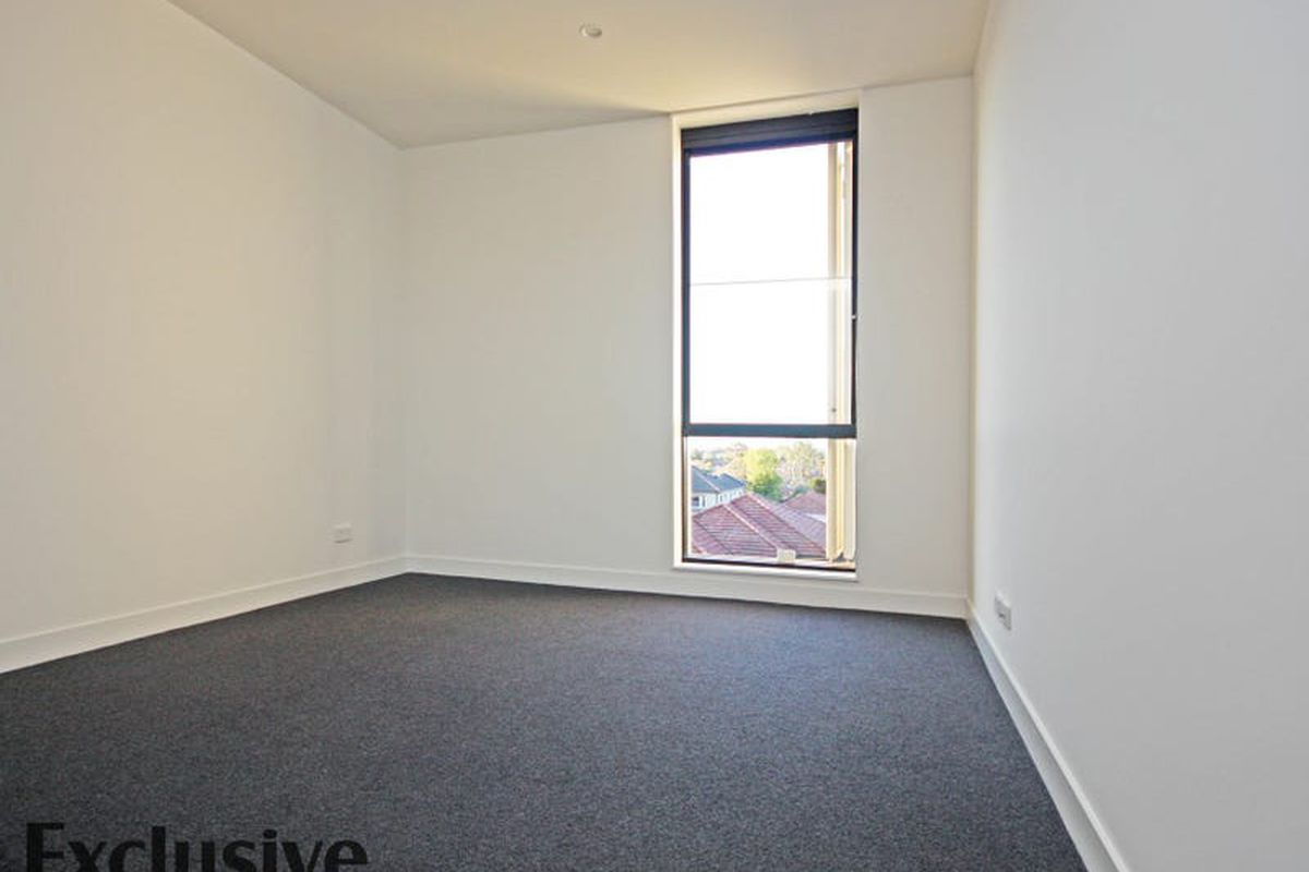 A325 / 3 McKinnon Avenue, Five Dock