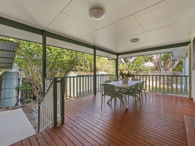 16 Barber Street, Keperra