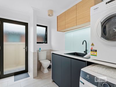 8 Sandy Crescent, Wynyard