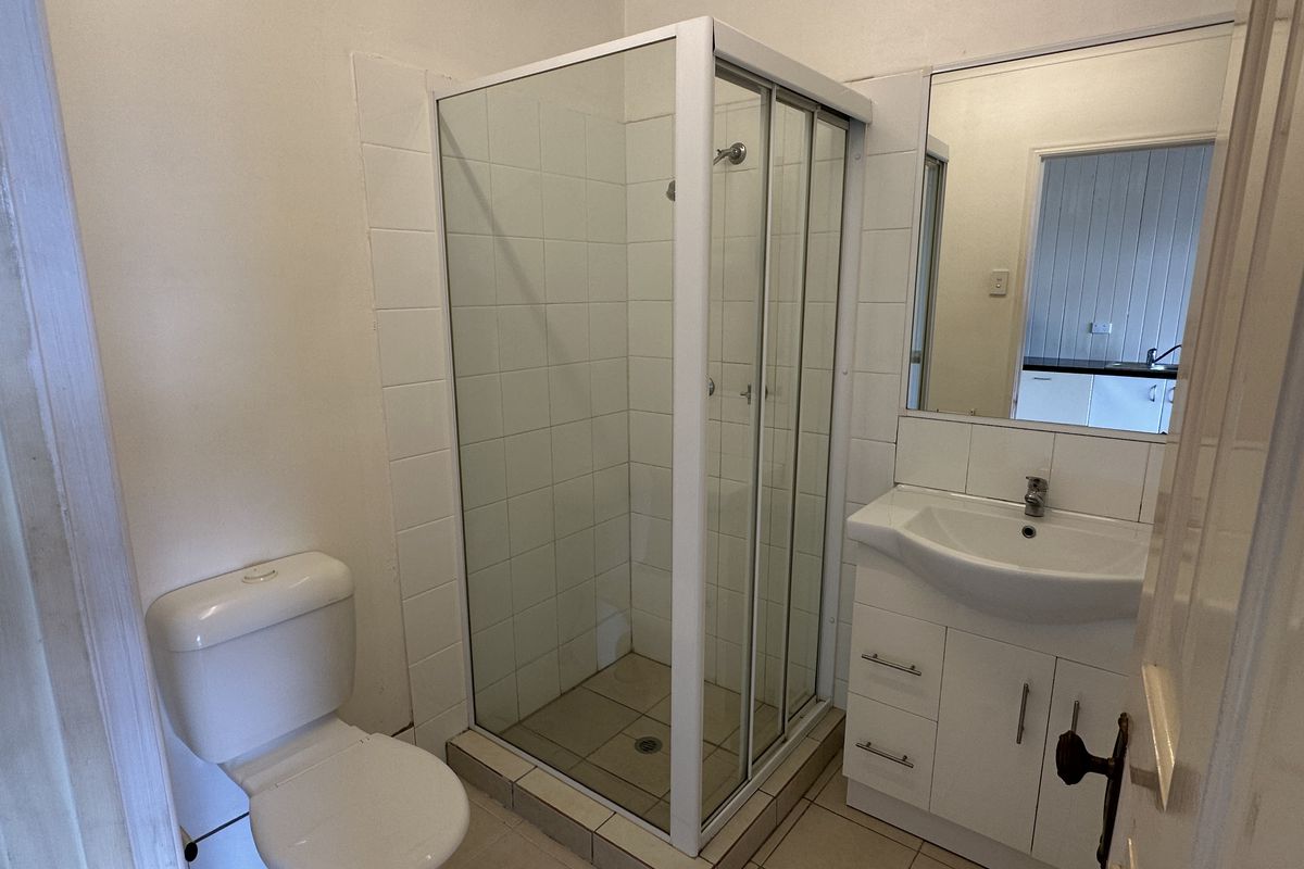 1B Clinton Street, Coopers Plains