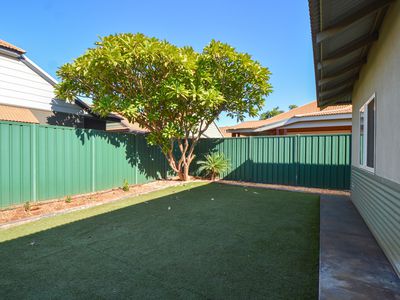 8 Snappy Gum Way, South Hedland