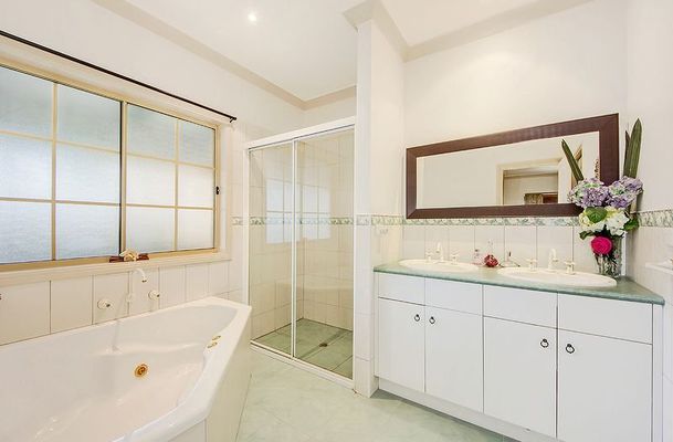 35 The Ridge, Oaklands Junction