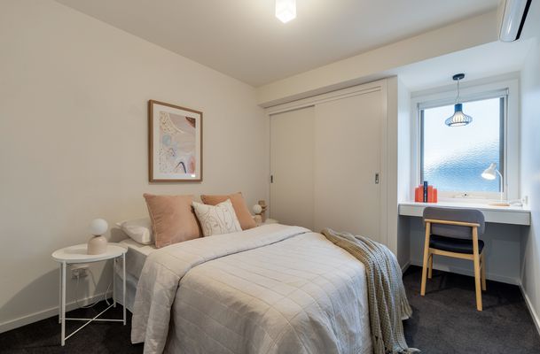 2 / 158 Spencer Street, Essendon