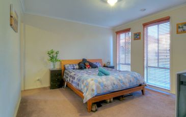 24 Yellowgum Drive, Pakenham