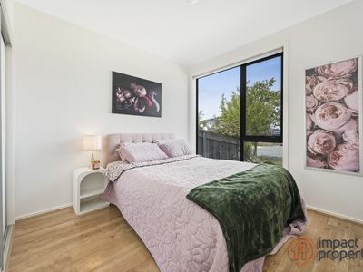28 Holford Street, Taylor