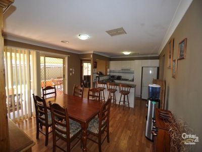 96 Twickenham Drive, Dubbo
