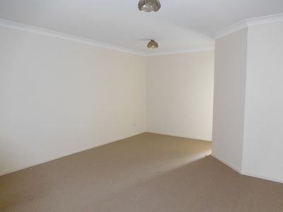 8 Stead Place, Casula